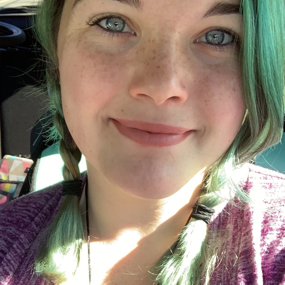 Meet your Posher, Rachel - Picture 7 of 9